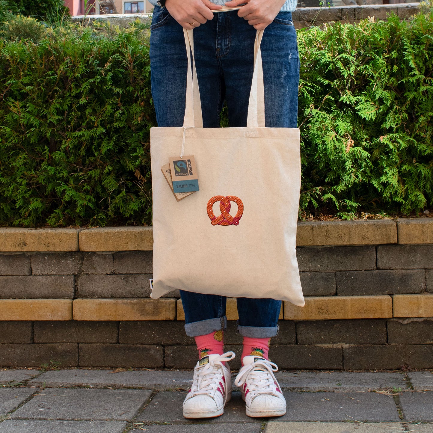 Pretzel Embroidery Bag